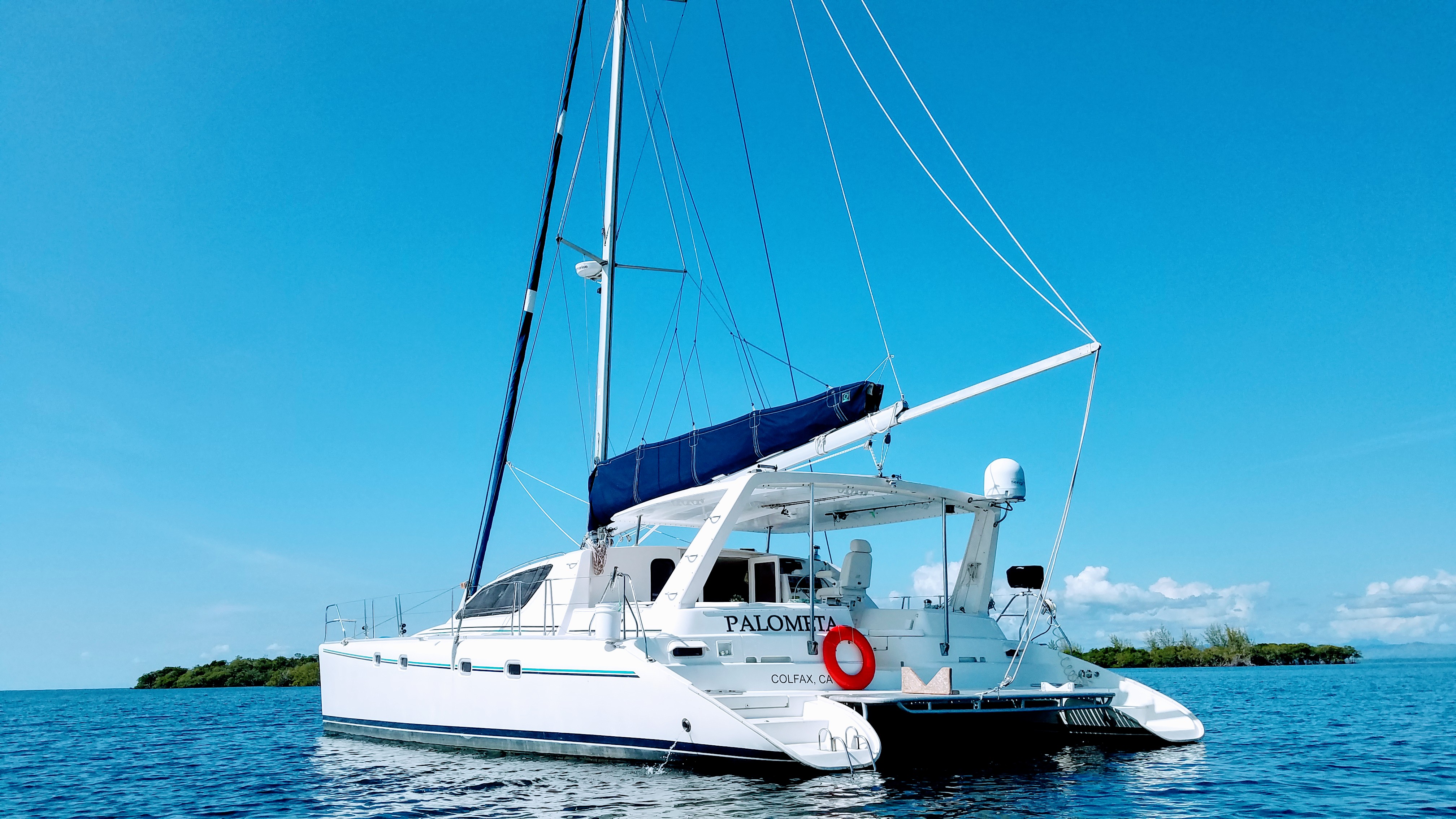 Used Sail Catamaran for Sale 2004 Leopard 47 Boat Highlights